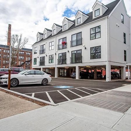 Stylish Yale Wooster Square Downtown Laundry Apartment New Haven Exterior photo