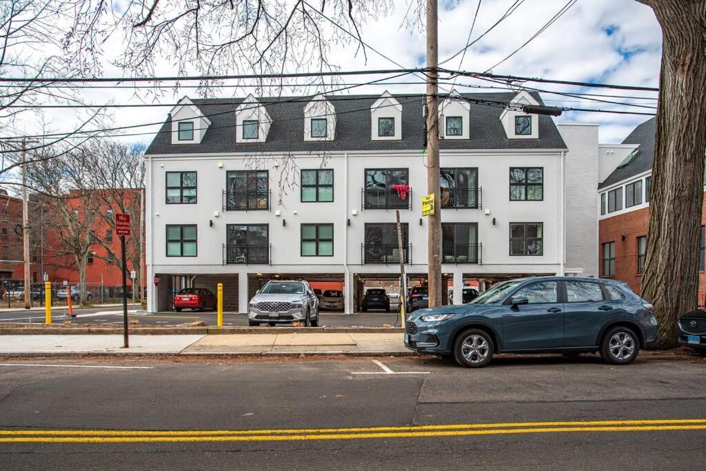 Stylish Yale Wooster Square Downtown Laundry Apartment New Haven Exterior photo